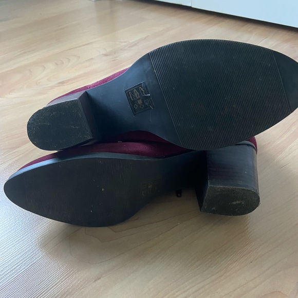 Market and Spruce Maroon Heeled Booties - Picture 9 of 9